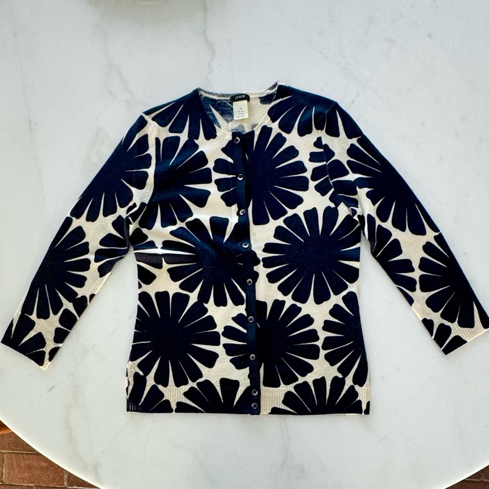 Floral Patterned Cardigan - Navy Blue and Cream